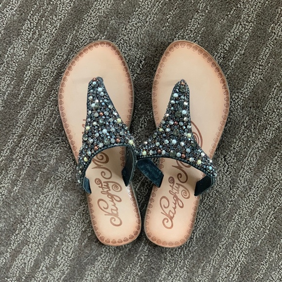 Sandals - Picture 2 of 3